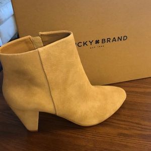 Lucky Brand Tam suede booties